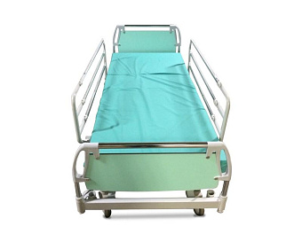 Функциональная кровать с гидравлической регулировкой высоты и пневматическими регулировкам положения секций. Боковые ограждения в комплекте.