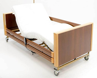 Кровать многофункциональная медицинская для лежачих больных с электроприводом