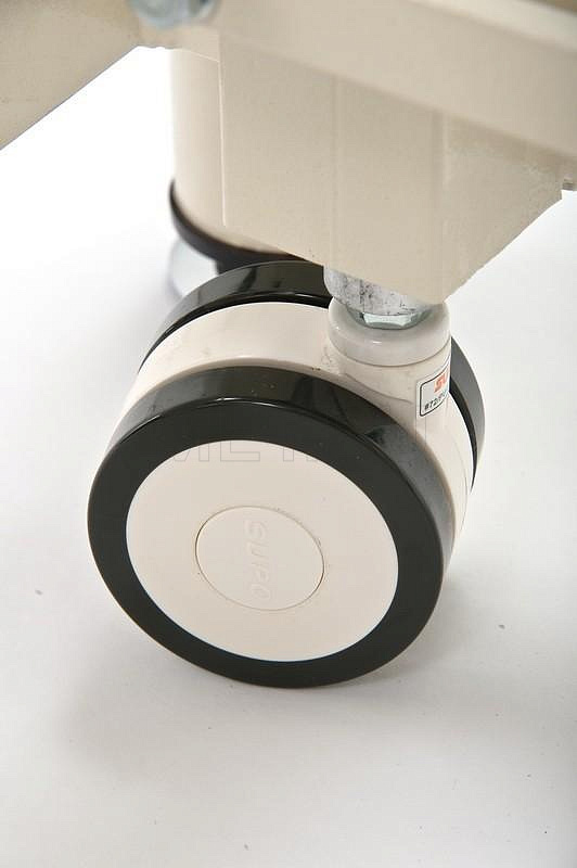 Wendermann Steel 9 Type 2 Cream Стол массажный/перевязочный трехсекционный с электроприводом, кремовый МЕТ